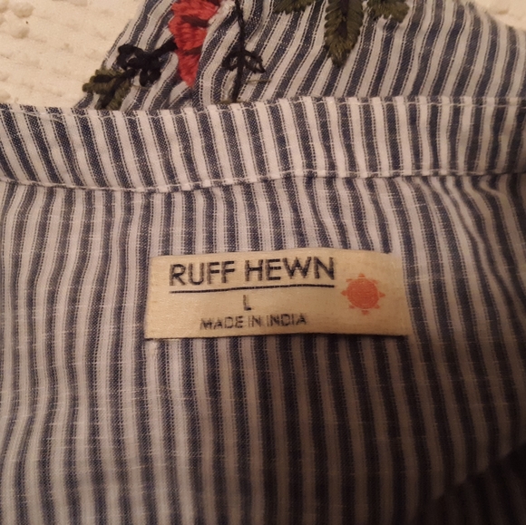 Ruff Hewn Chambray Tunic Top - Picture 5 of 9